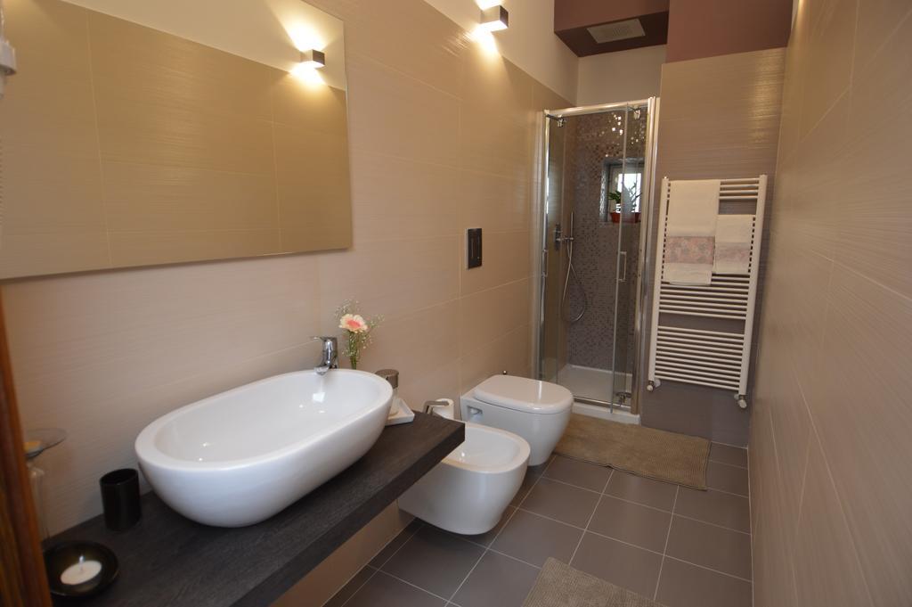 B&B Domus Garibaldi Salernes Chambre photo