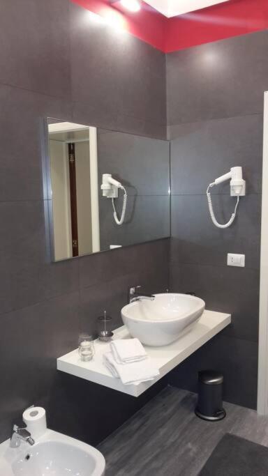 B&B Domus Garibaldi Salernes Extérieur photo