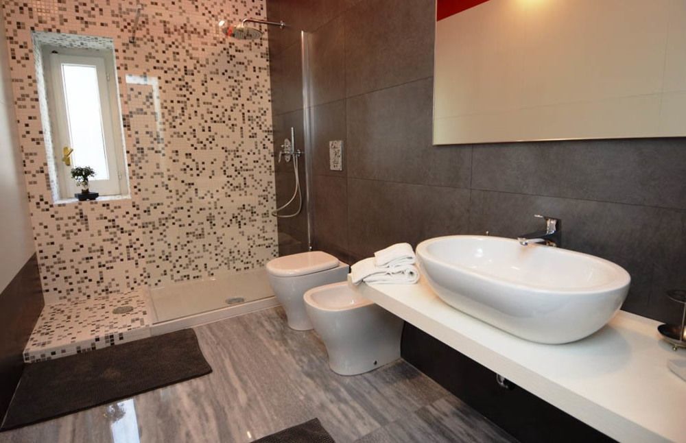 B&B Domus Garibaldi Salernes Extérieur photo
